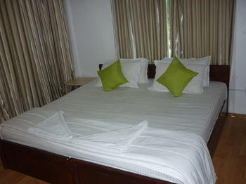 Batuta Maldives Surf View Hotel Thulusdhoo Luaran gambar